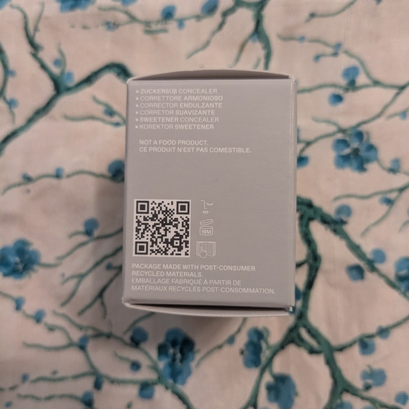 r.e.m. Rem beauty sweetener concealer Tan 10 C - New In Box - Picture 8 of 10